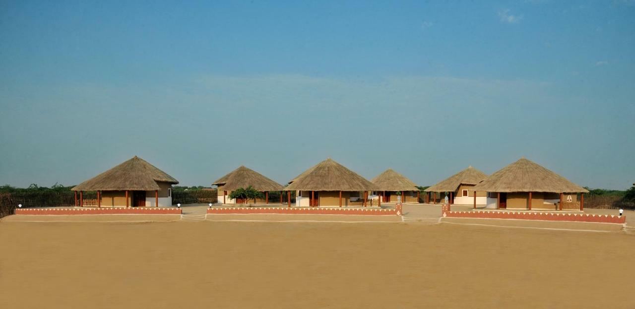 Mahefeel E Rann Resort Bherandiala Bagian luar foto